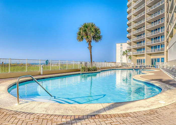 Gulf-front W Shaded Balcony Wifi Ac & Shared Pools Hot Tubs & Sauna