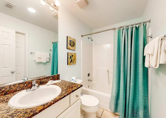 Holiday home Gulf-front W Shaded Balcony Wifi Ac & Shared Pools Hot Tubs & Sauna *