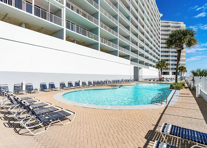 Gulf-front W Shaded Balcony Wifi Ac & Shared Pools Hot Tubs & Sauna *