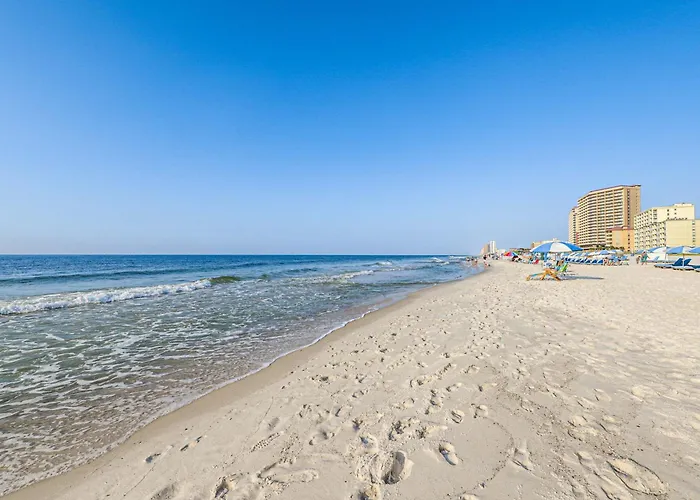 Gulf-front W Shaded Balcony Wifi Ac & Shared Pools Hot Tubs & Sauna *